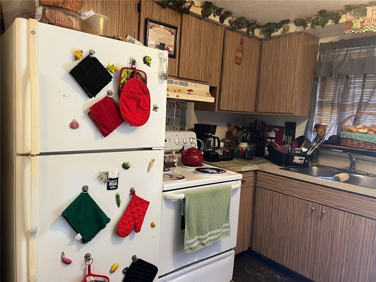 Photo 29 of 56 - 8801 N Brooks St, Tampa, FL 33604