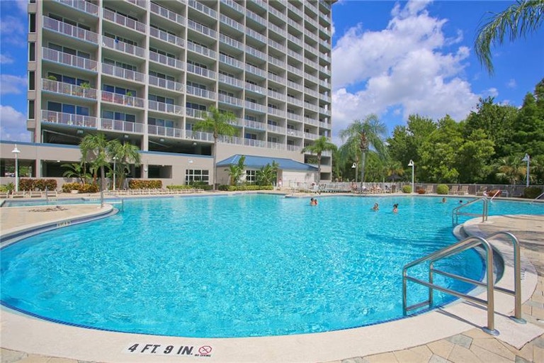 Photo 18 of 31 - 13415 Blue Heron Beach Dr #1408, Orlando, FL 32821