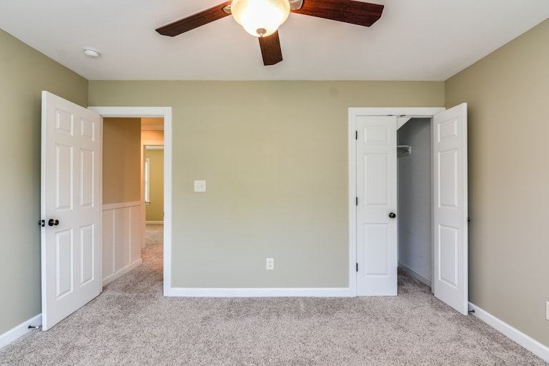 Photo 16 of 26 - 3917 Elmswick Ct, Apex, NC 27539