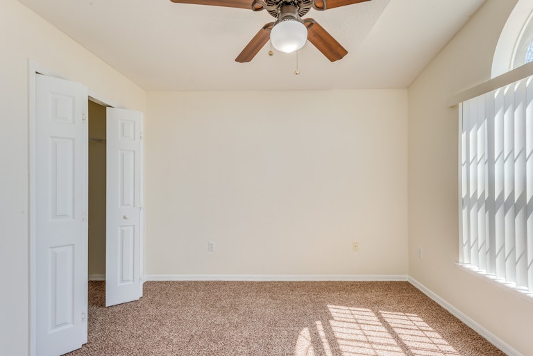 Photo 12 of 20 - 5527 Sycamore Canyon Dr, Kissimmee, FL 34758
