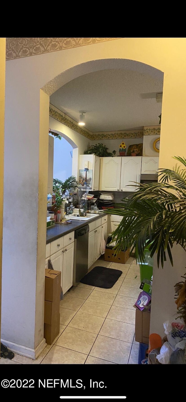 Photo 12 of 47 - 12037 Silver Star Ct, Jacksonville, FL 32246