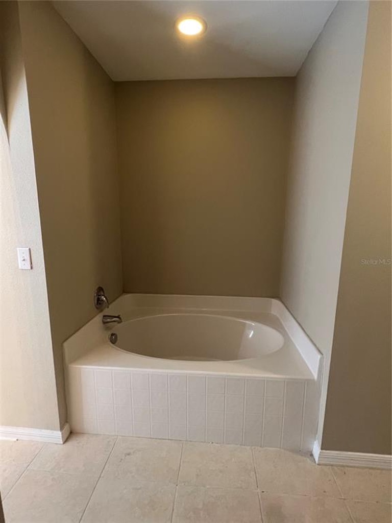 Photo 17 of 20 - 1912 Emily Blvd, Winter Haven, FL 33884