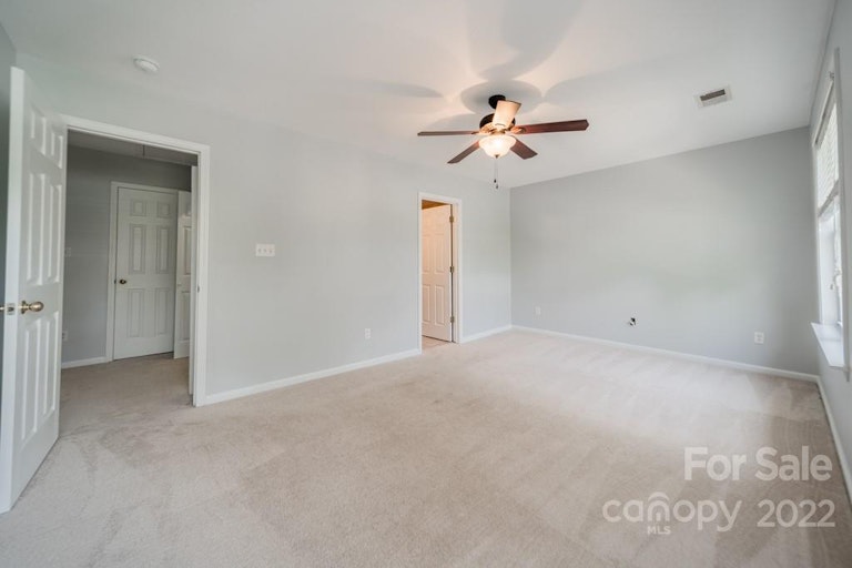 Photo 17 of 33 - 17360 Villanova Rd, Huntersville, NC 28078