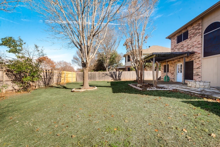 Photo 29 of 31 - 7437 Los Padres Trl, Fort Worth, TX 76137