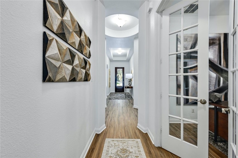 Photo 3 of 31 - 1008 Winding Way Dr, Georgetown, TX 78628