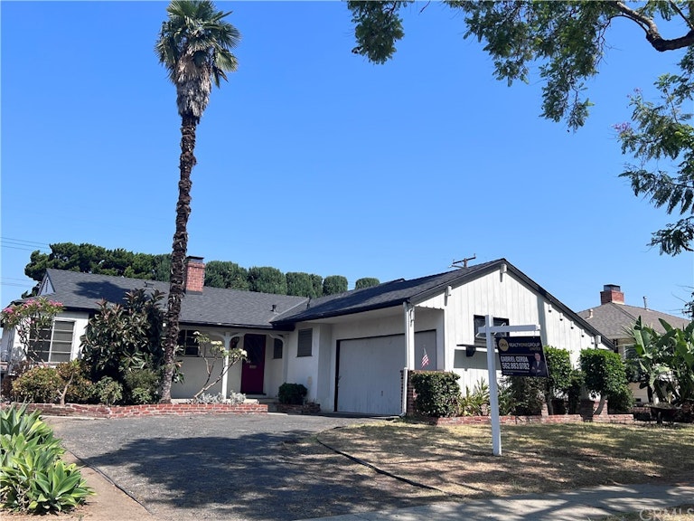 Photo 1 of 18 - 10403 Messina Dr, Whittier, CA 90603