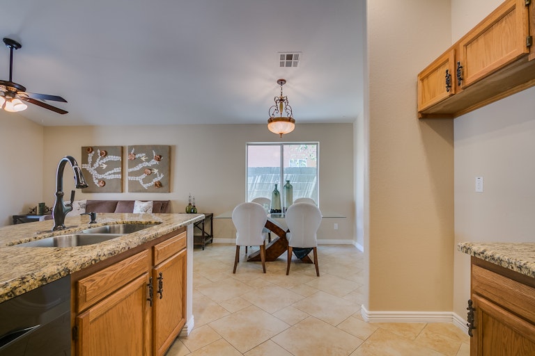 Photo 10 of 26 - 1120 E Jupiter Pl, Chandler, AZ 85225
