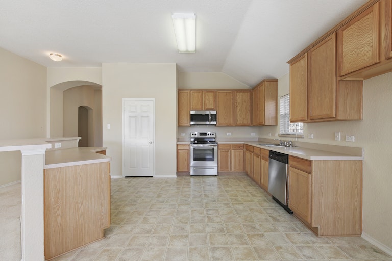 Photo 6 of 25 - 521 Chestnut Trl, Forney, TX 75126