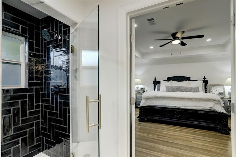 Photo 24 of 32 - 7006 Shavelson St, Houston, TX 77055