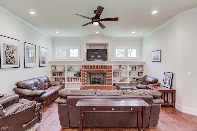 Photo 9 of 51 - 477 Tom Smith Rd SW, Lilburn, GA 30047