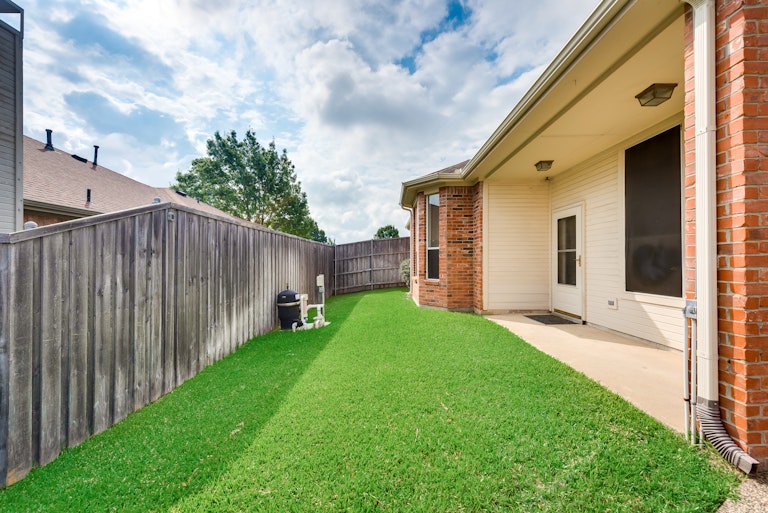 Photo 31 of 38 - 2725 Preston Crk, Mesquite, TX 75181