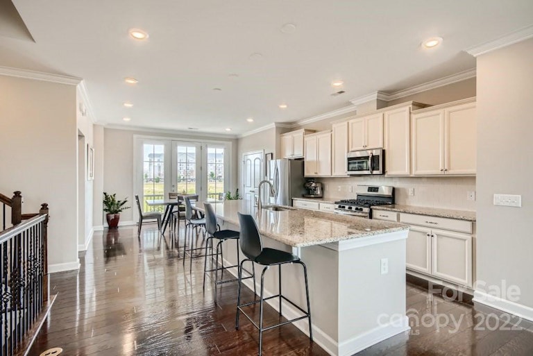 Photo 8 of 24 - 11439 Red Rust Ln, Charlotte, NC 28277