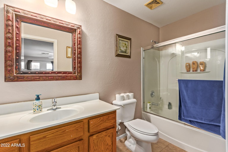 Photo 17 of 28 - 378 W Santa Gertrudis Cir, San Tan Valley, AZ 85143