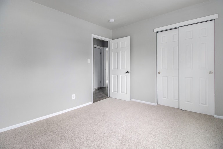 Photo 17 of 19 - 2121 E 89th Ave, Thornton, CO 80229