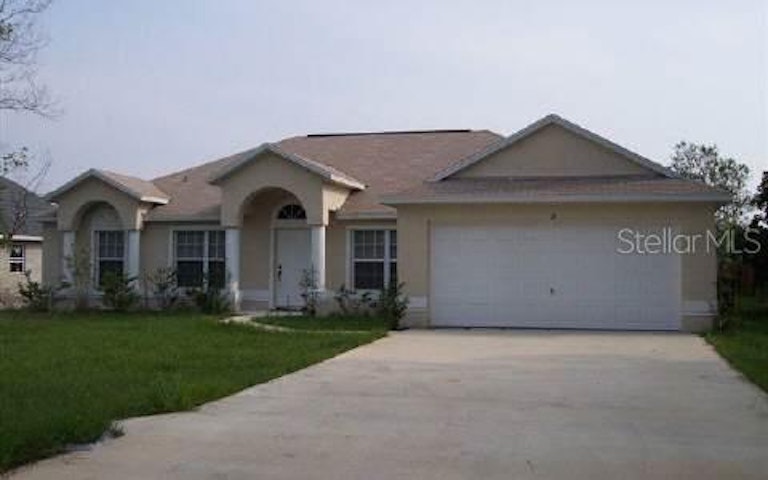 Photo 1 of 1 - 5 Whitaker Pl, Palm Coast, FL 32164
