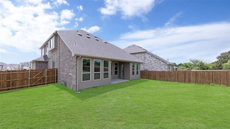 Photo 28 of 28 - 2260 High Plain Ln, Waxahachie, TX 75167