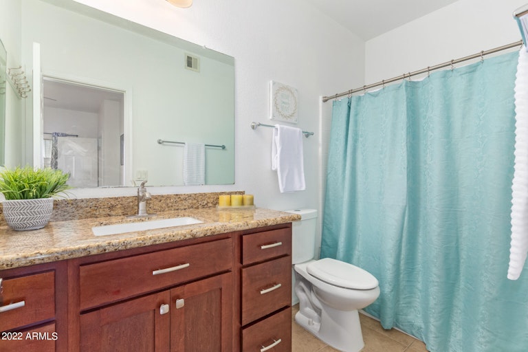 Photo 17 of 31 - 3830 E Lakewood Pkwy E #2140, Phoenix, AZ 85048