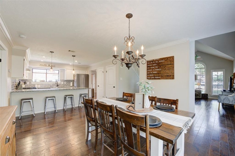 Photo 16 of 48 - 4918 Dobbin Springs Ln, Kingwood, TX 77345