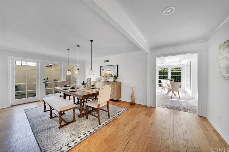 Photo 9 of 47 - 19365 Woodlands Dr, Huntington Beach, CA 92648