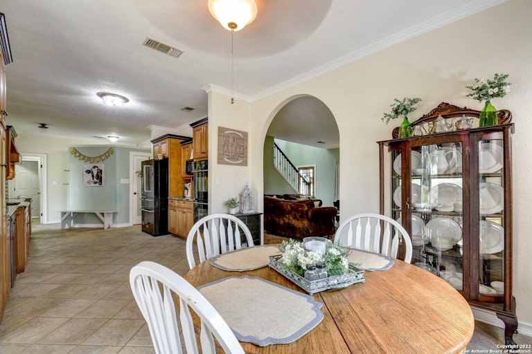 Photo 11 of 51 - 1359 E Ammann Rd, Bulverde, TX 78163