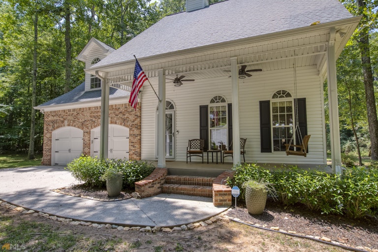 Photo 5 of 59 - 2550 Johnston Rd NW, Kennesaw, GA 30152