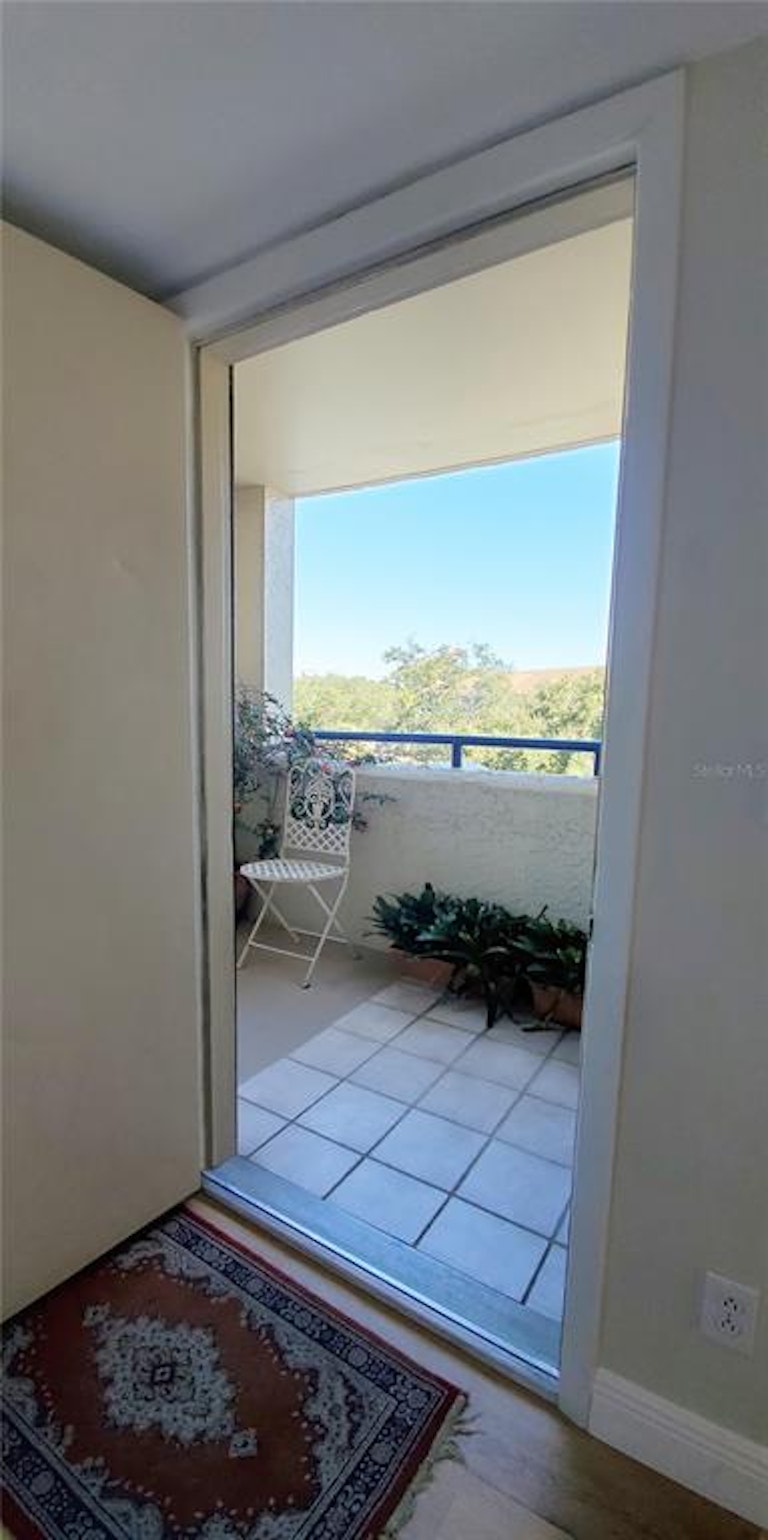 Photo 5 of 46 - 835 S Osprey Ave #217, Sarasota, FL 34236