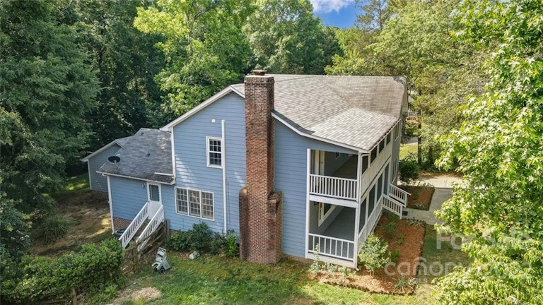 Photo 4 of 46 - 6538 Dougherty Dr, Charlotte, NC 28213