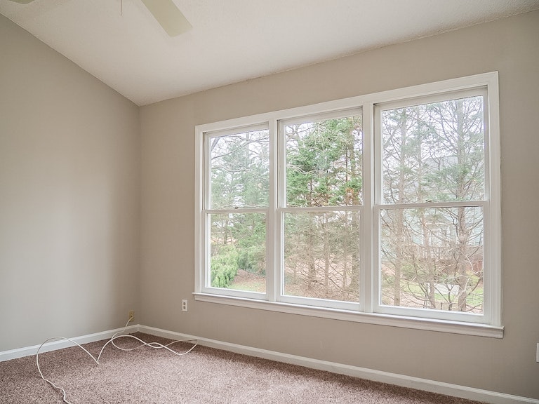 Photo 13 of 27 - 1007 Pagoda Pl, Knightdale, NC 27545