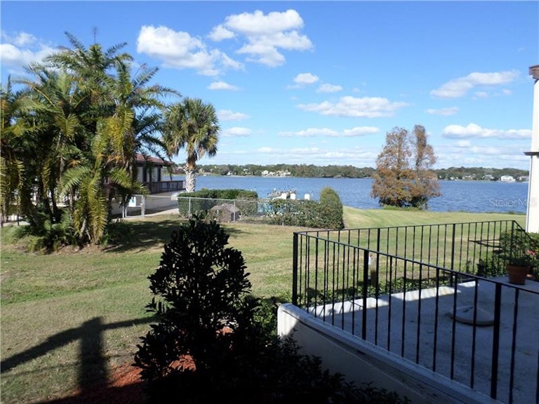 Photo 13 of 25 - 1 Casa Loma Way #1, Lakeland, FL 33813