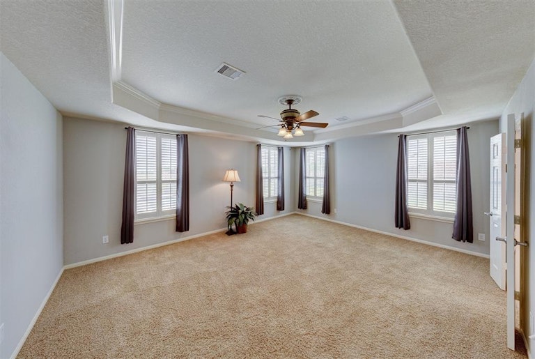 Photo 24 of 50 - 2240 Lakeway Dr, Friendswood, TX 77546