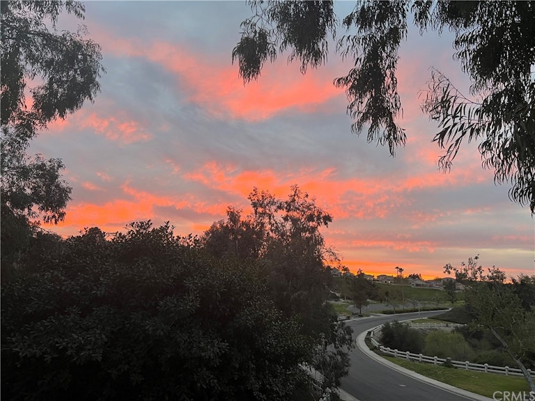 Photo 2 of 20 - 21401 Silvertree Ln, Trabuco Canyon, CA 92679