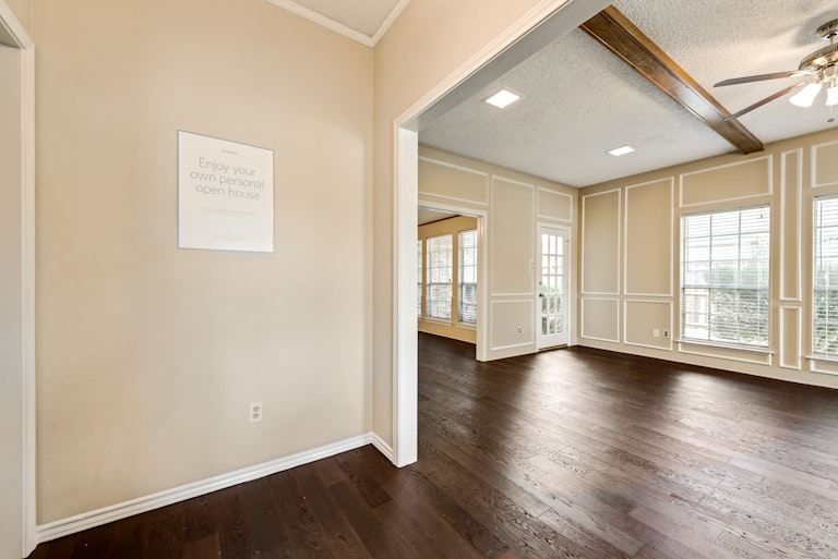 Photo 10 of 27 - 1528 Springtree Cir, Richardson, TX 75082