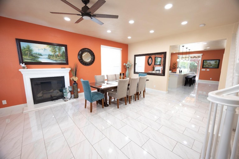 Photo 5 of 36 - 1002 Heritage Way, Yuba City, CA 95991