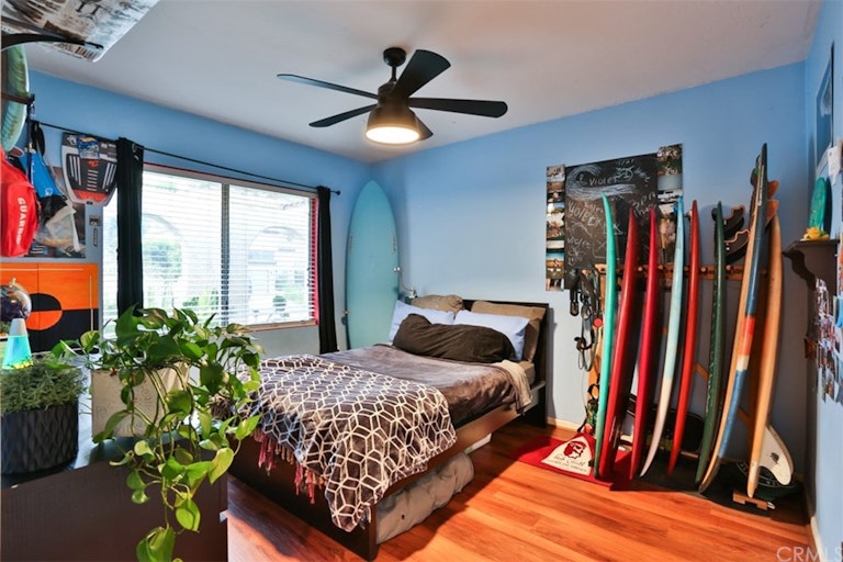 Photo 19 of 39 - 1821 N Bel Aire Dr, Burbank, CA 91504