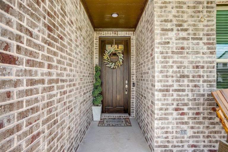Photo 5 of 40 - 5257 Sonata Trl, Fort Worth, TX 76126