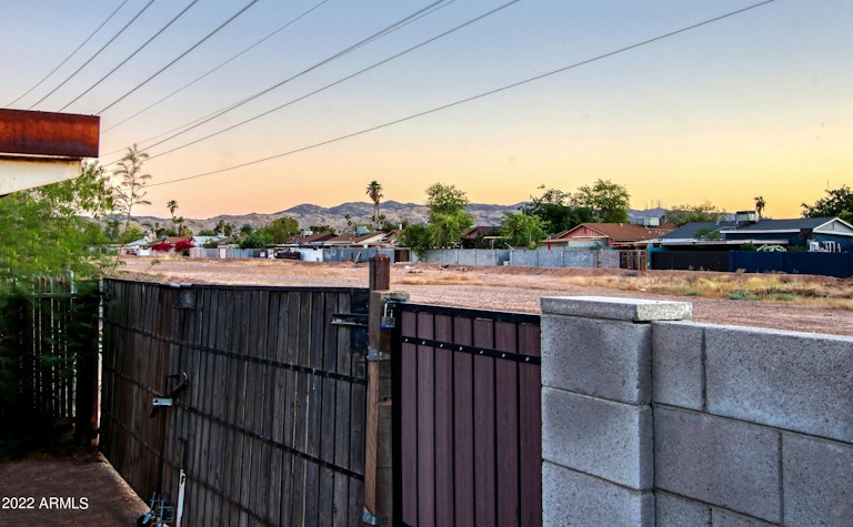 Photo 37 of 41 - 5202 S 46th Pl, Phoenix, AZ 85040