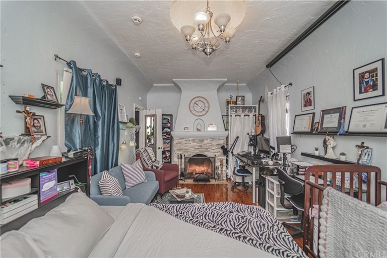 Photo 17 of 30 - 619 N Chester Ave, Compton, CA 90221