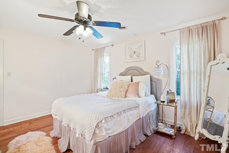 Photo 19 of 31 - 2016 Neuse Colony Dr, Clayton, NC 27527