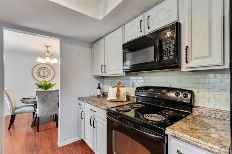 Photo 12 of 38 - 3281 S Evanston St, Aurora, CO 80014