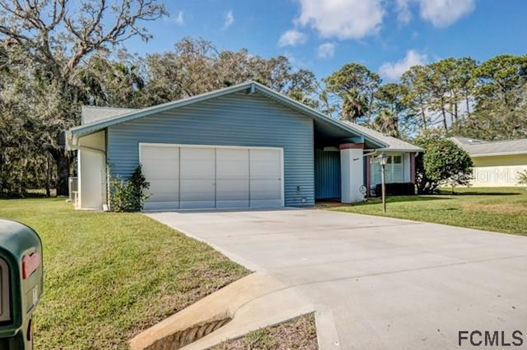 Photo 7 of 39 - 11 Crompton Pl, Palm Coast, FL 32137