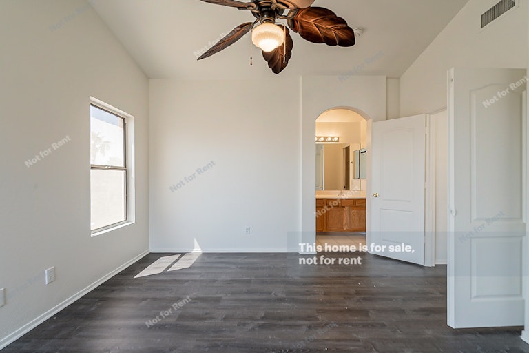 Photo 17 of 28 - 10111 E Capri Ave, Mesa, AZ 85208