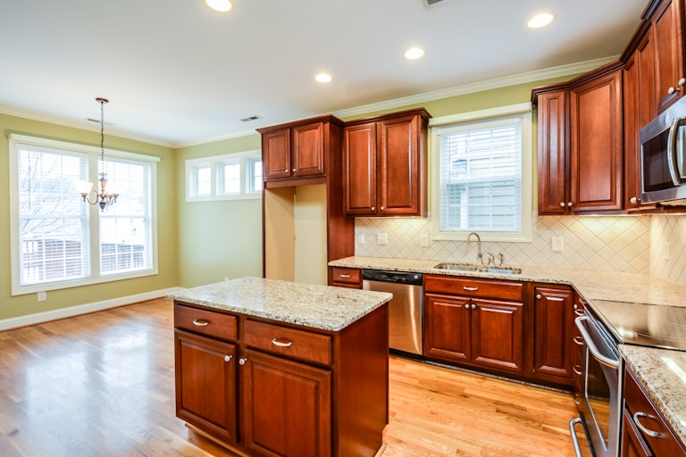 Photo 3 of 15 - 212 Thorndale Dr, Holly Springs, NC 27540