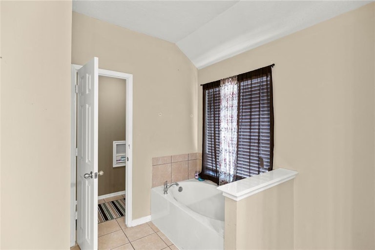 Photo 22 of 32 - 5938 Sugar Field Ln, Katy, TX 77449
