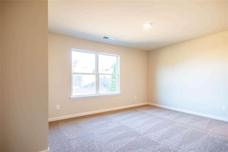 Photo 36 of 45 - 3310 Quarter Horse Ln, Conyers, GA 30013