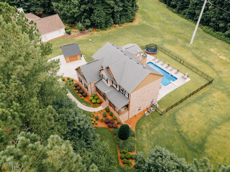 Photo 57 of 58 - 450 Herring Rd, Grayson, GA 30017