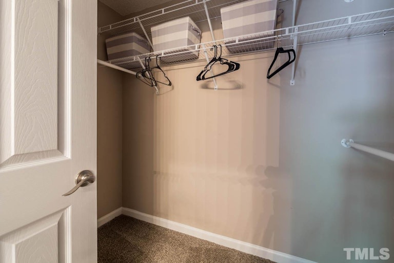 Photo 13 of 46 - 5 Ingram Ct, Durham, NC 27713