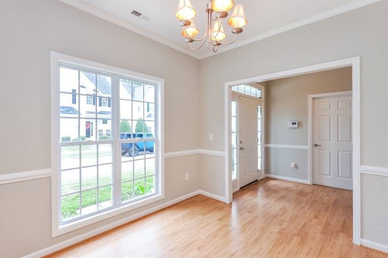 Photo 8 of 25 - 3003 White Cloud Cir, Apex, NC 27502