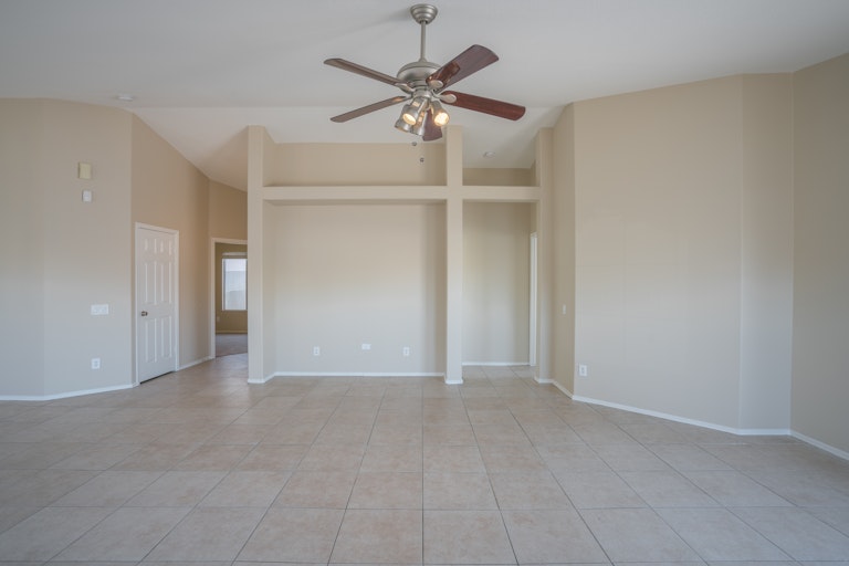 Photo 7 of 22 - 10404 W Pasadena Ave, Glendale, AZ 85307