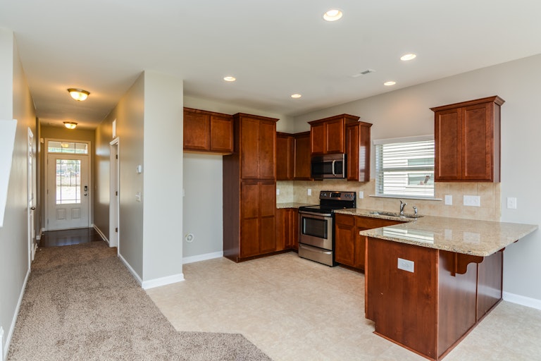 Photo 2 of 26 - 3605 Morman Springs Ln, Raleigh, NC 27610