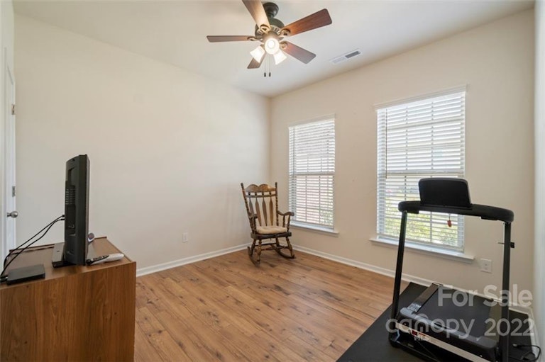 Photo 9 of 48 - 15003 Luna Dr, Charlotte, NC 28278